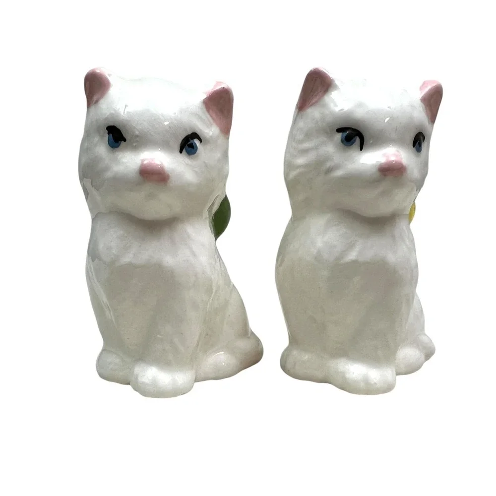 White Cats Kittens with Bow Ceramic Figurines Home Decor 2.5 in High Set of  2